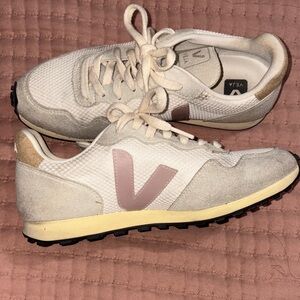 Veja Women's Beige and Pink Sneakers